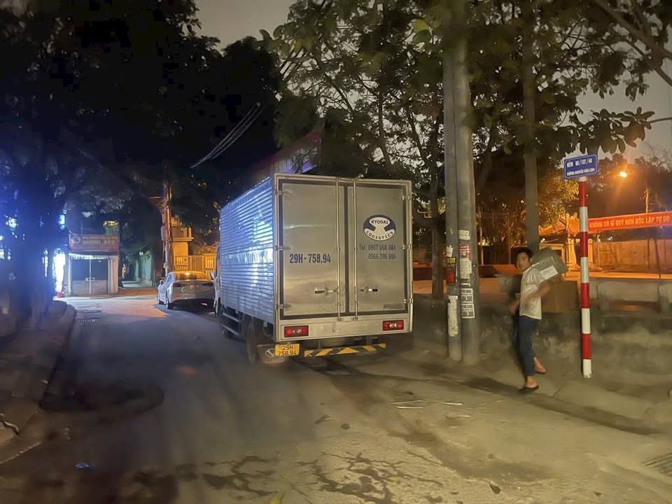 Nhà mặt đường Nguyễn Văn Linh, Long Biên 31.5m² giá 5.2 tỷ - Kinh doanh đắc địa!