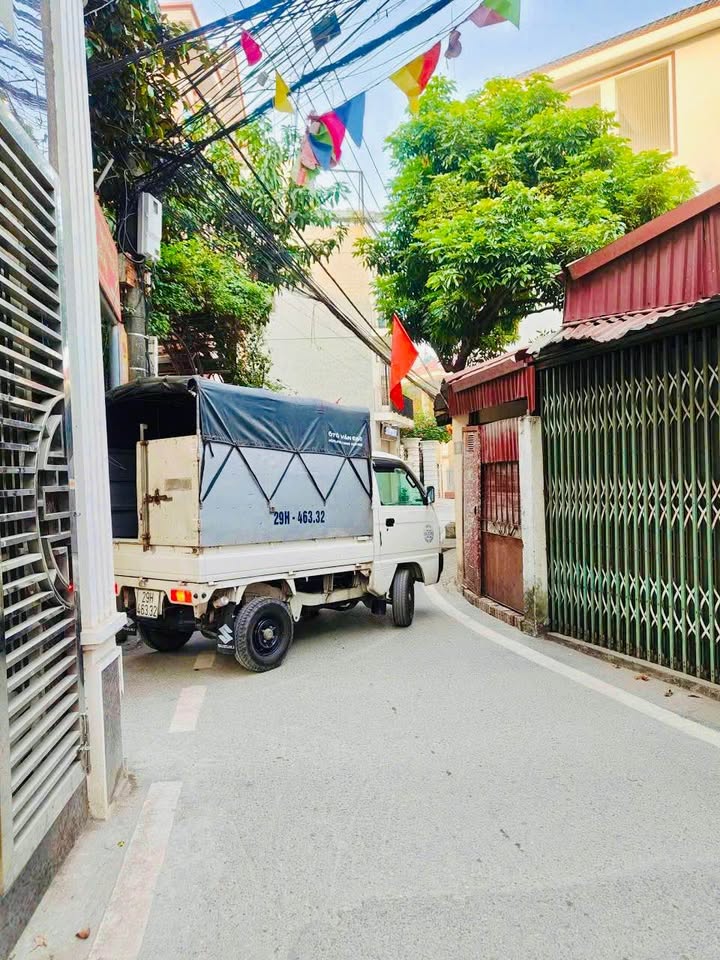 Nhà 4 tầng Kim Chung, Hoài Đức 37m² giá 5.8 tỷ - Thiết kế đẹp, gần ô tô!