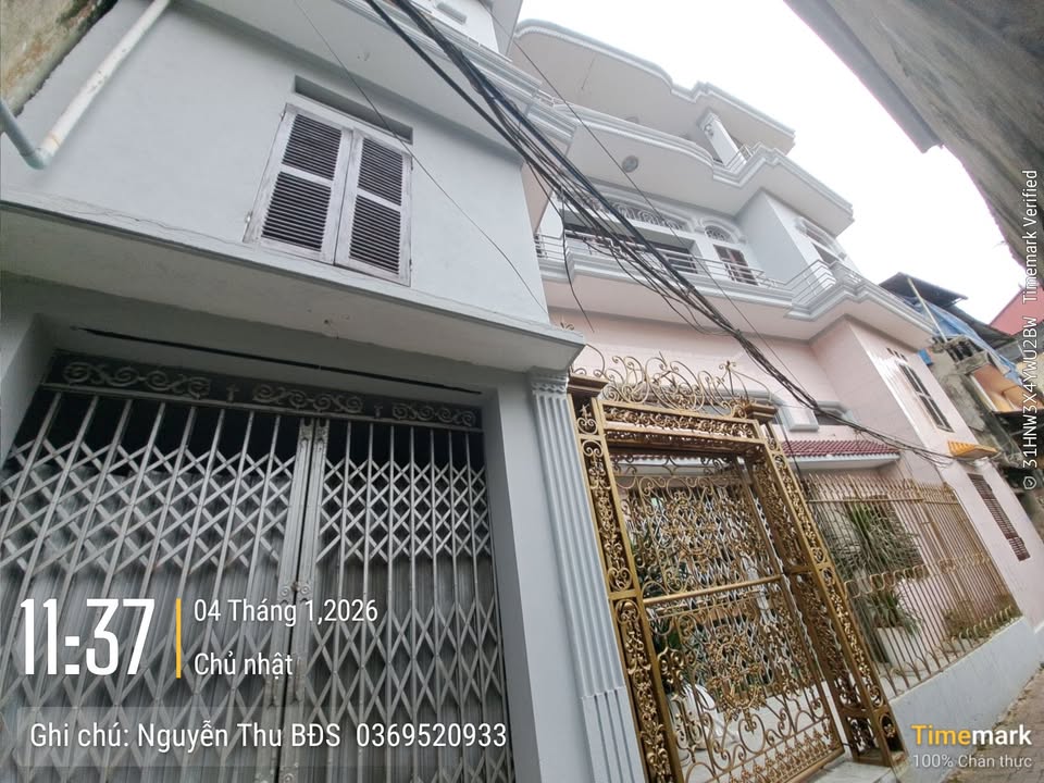 Nhà 3 tầng Đồng Kỵ, Từ Sơn 107m² giá 3.21 tỷ - Sẵn dòng tiền cho thuê ổn định!