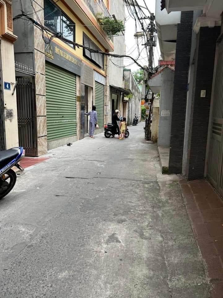 Nhà 3 tầng Kim Giang 57m² giá 4 tỷ - Diện tích siêu khủng, chính chủ!