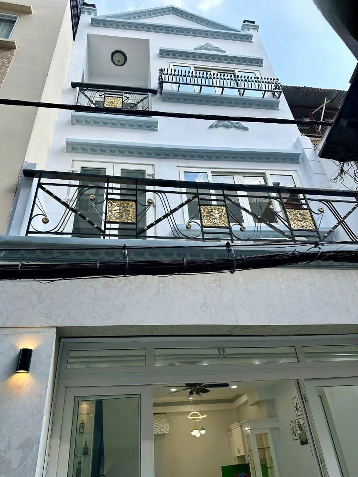 Nhà phố Thích Quảng Đức, Phú Nhuận 26.9m² giá 6.35 tỷ - Vị trí trung tâm an ninh!