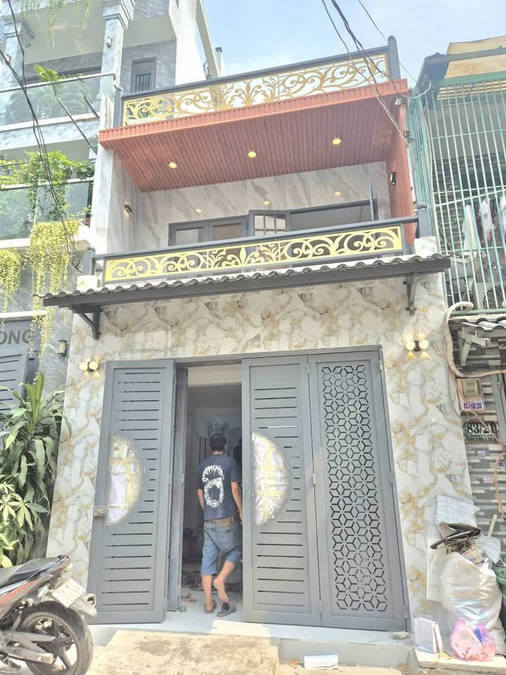 Nhà riêng 83/19 Liên Khu 10-11, Bình Tân 40m² giá 4.8 tỷ - Nhà đẹp, hẻm xe hơi thông thoáng!