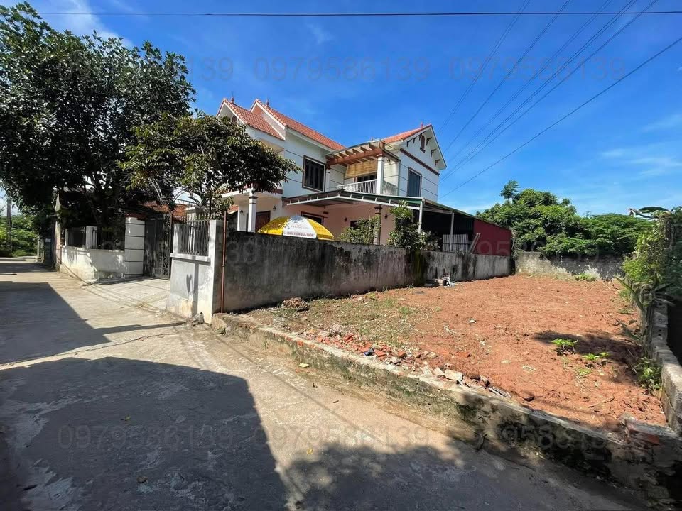 Đất nền Chúc Sơn, Chương Mỹ 108m² giá 5 tỷ - Đường thông ô tô thuận lợi!