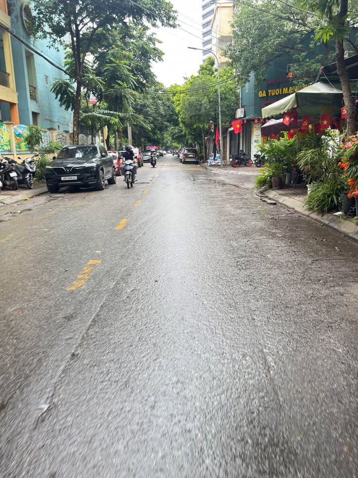 Nhà mặt phố Nghĩa Đô, Cầu Giấy 80m² giá 42 tỷ - Kinh doanh đỉnh cao!