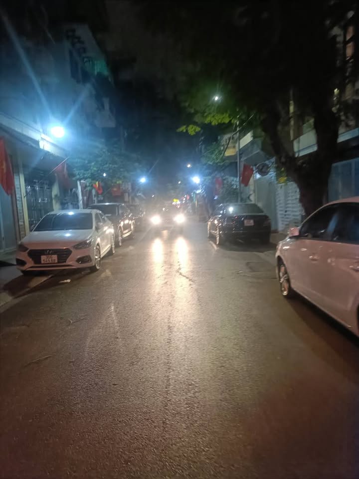 Đất phân lô Tổng Cục II Xuân La 32m² giá 14 tỷ - Ô tô tránh dừng đỗ ngày đêm!