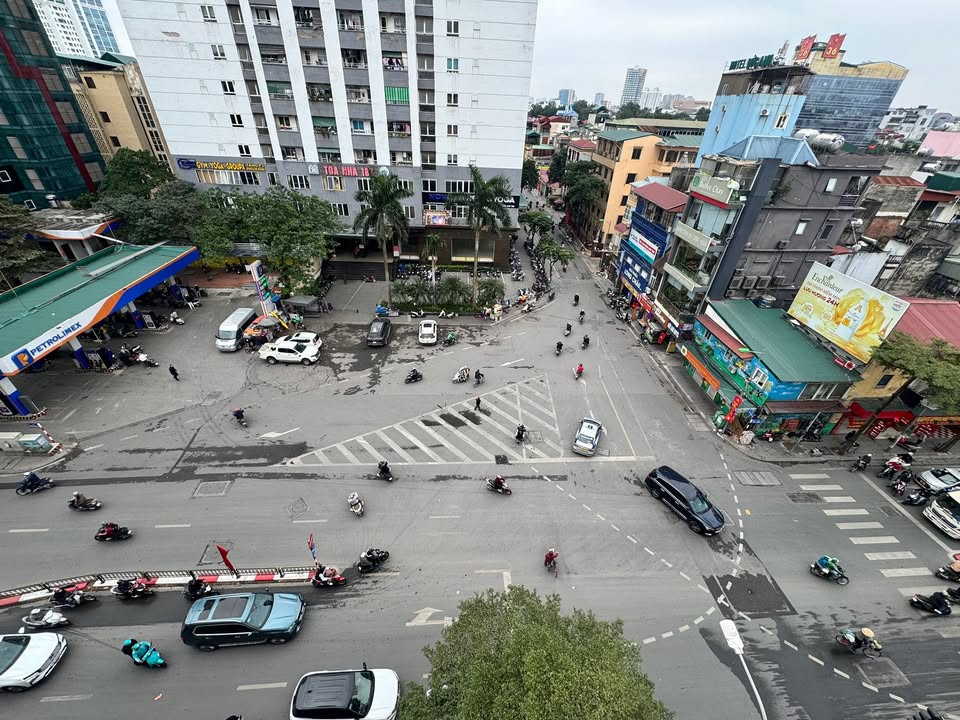 Văn phòng 88m² tại phố Tây Sơn, Đống Đa giá 17 triệu - Thiết kế hiện đại, tiện nghi