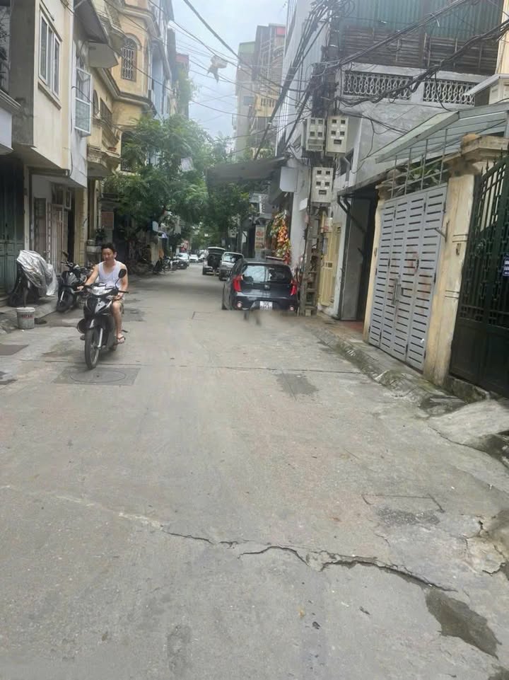 Cho thuê mặt bằng tầng 1 phố Tân Ấp, quận Ba Đình, 60.1m² - Phù hợp cho hàng ăn!