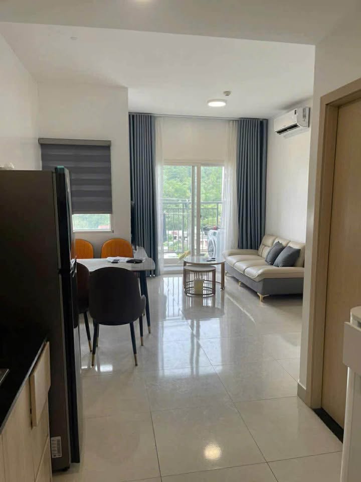 Căn hộ 1 phòng ngủ Dragon Castle Hạ Long giá 5 triệu - Miễn phí gym và bể bơi!