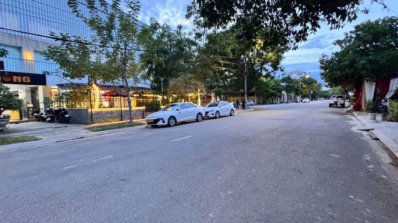 Bán FrontHouse mặt tiền Nguyễn Sinh Sắc 153m² giá 5 tỷ - Vị trí đắc địa gần Phạm Văn Đồng!