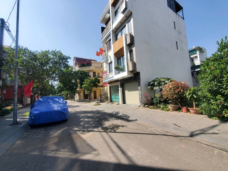 Bán đất Thượng Thanh, Long Biên 90m² giá 21 tỷ - Đất hoa hậu vuông vắn, ô tô tránh!