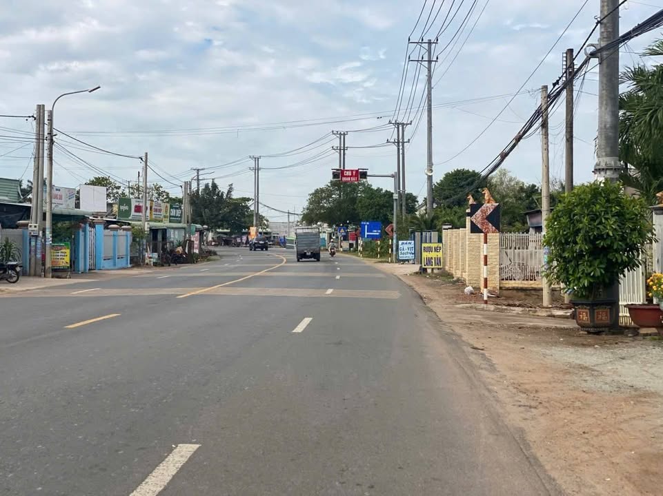 Đất nền Láng Dài, Đất Đỏ, Bà Rịa - Vũng Tàu 150m² giá 590 triệu - Đầu tư sinh lời ngay!