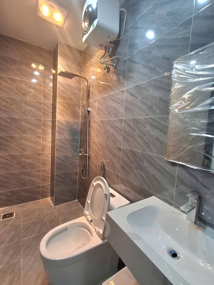 Nhà 3 tầng Hùng Vương, Hồng Bàng 44m² giá chỉ 2xxx - Tiềm năng sinh lời cao!