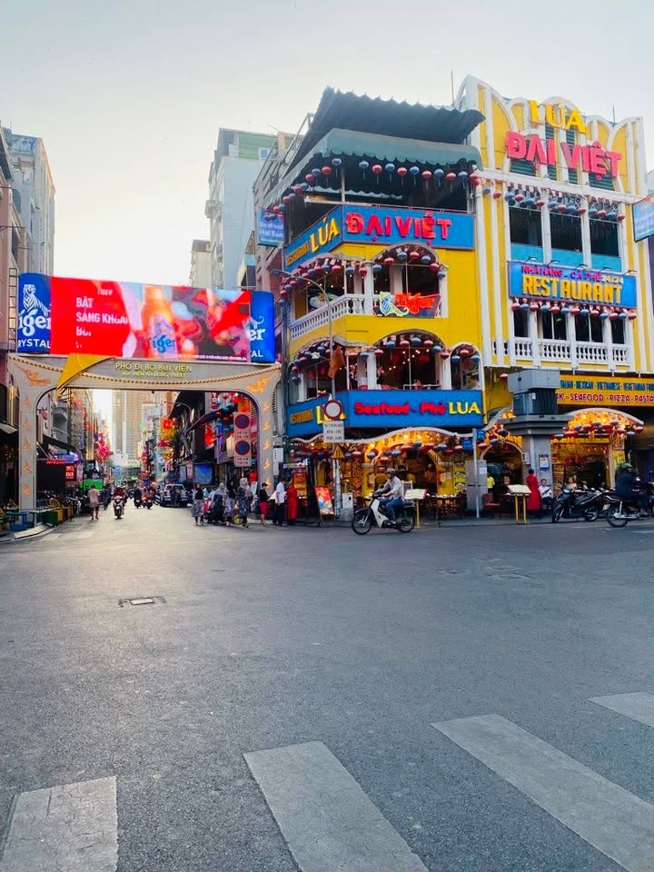 Nhà 4 tầng đường Đề Thám, Phạm Ngũ Lão, Quận 1, 43m² - Kinh doanh khách sạn mini lý tưởng!