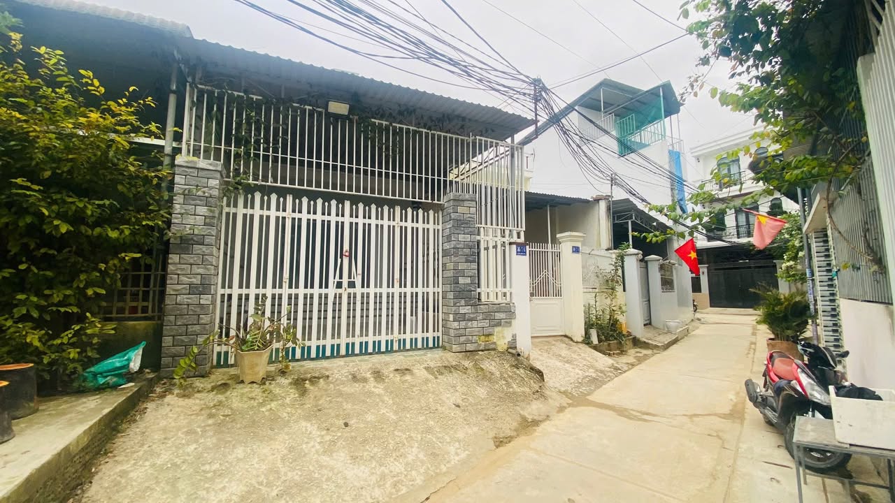 Nhà đẹp Vĩnh Ngọc Nha Trang 120,5m² giá 3.75 tỷ - Ô tô vào tận nhà!