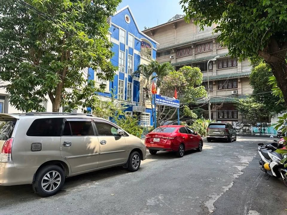 Căn hộ Nguyễn Kiệm Phú Nhuận 40m² giá 2.5 tỷ - Căn góc tiện lợi, ở ngay!