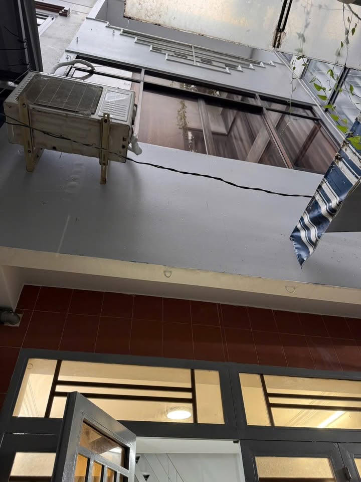 Nhà phố đường Huỳnh Văn Bánh, Phú Nhuận 13m² giá 2 tỷ - Sổ hồng chính chủ, vào ở ngay!