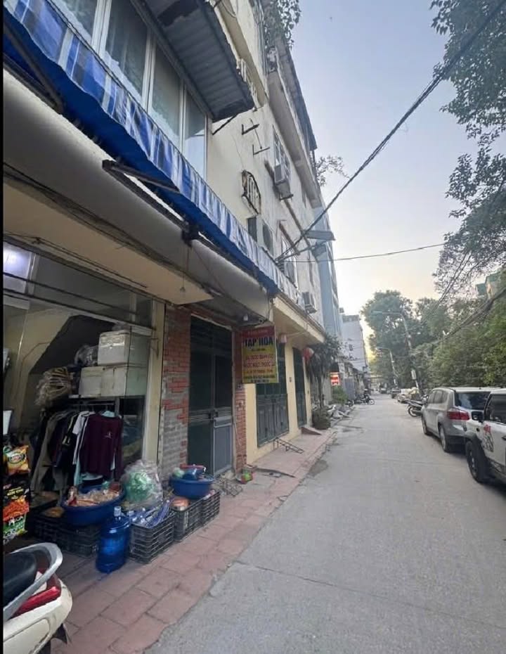 Nhà phố Hồ Tùng Mậu Bắc Từ Liêm 33m² - Mặt tiền rộng, ô tô tránh nhau!