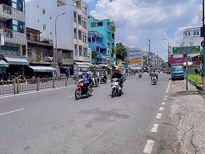 FrontHouse Nguyễn Thị Nhỏ Q11 144m² giá 23 tỷ - Dòng tiền 40 triệu/tháng!