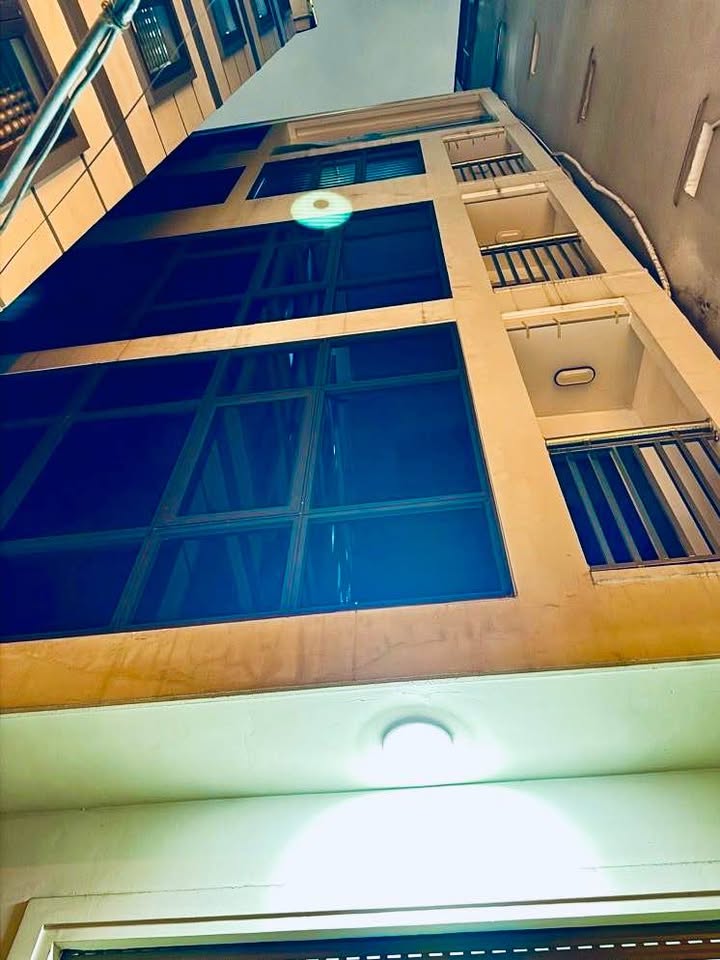 Nhà phố Xuân Thủy Cầu Giấy 51m² giá 10 tỷ - Vị trí đắc địa, ô tô vào tận nhà!