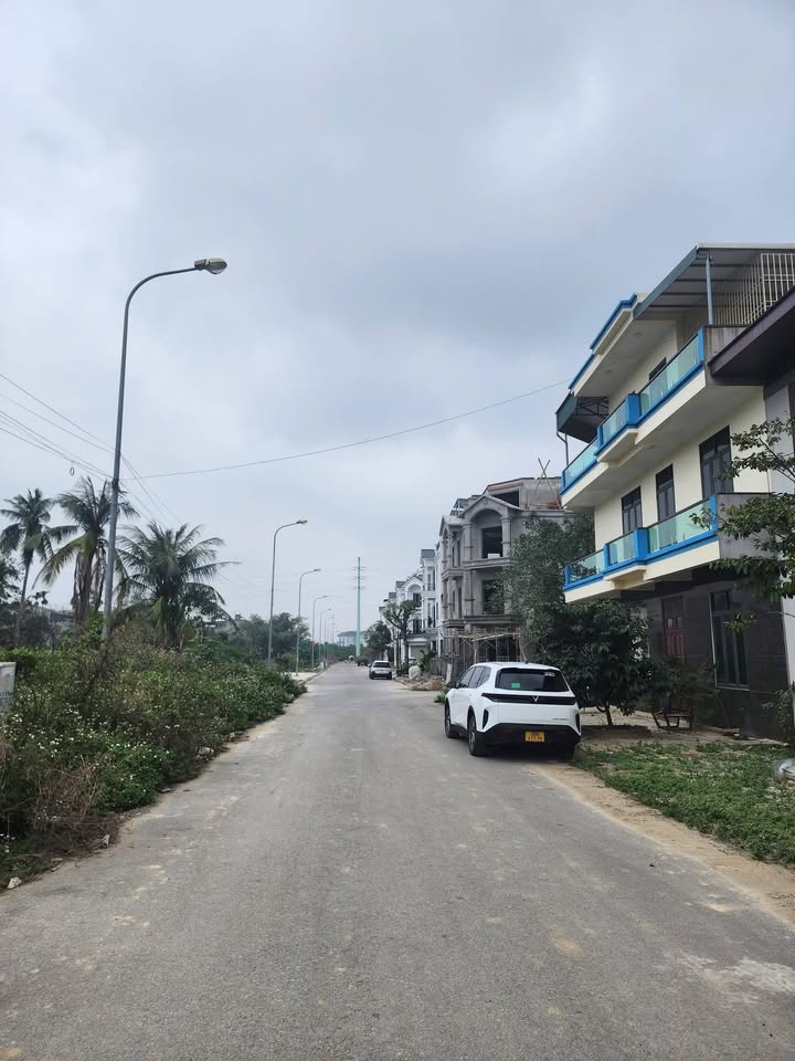 Đất nền phường Đông Hương 125m² giá 4 tỷ - Hướng Đông, vị trí đắc địa