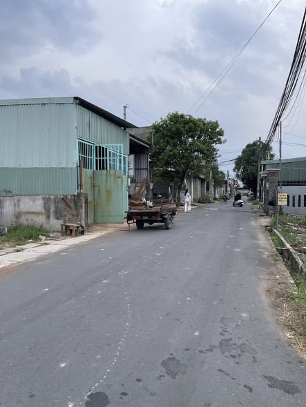 Đất góc 2 mặt tiền Nguyễn Khuyến, Trảng Dài 100m² - Đầu tư sinh lời cao!