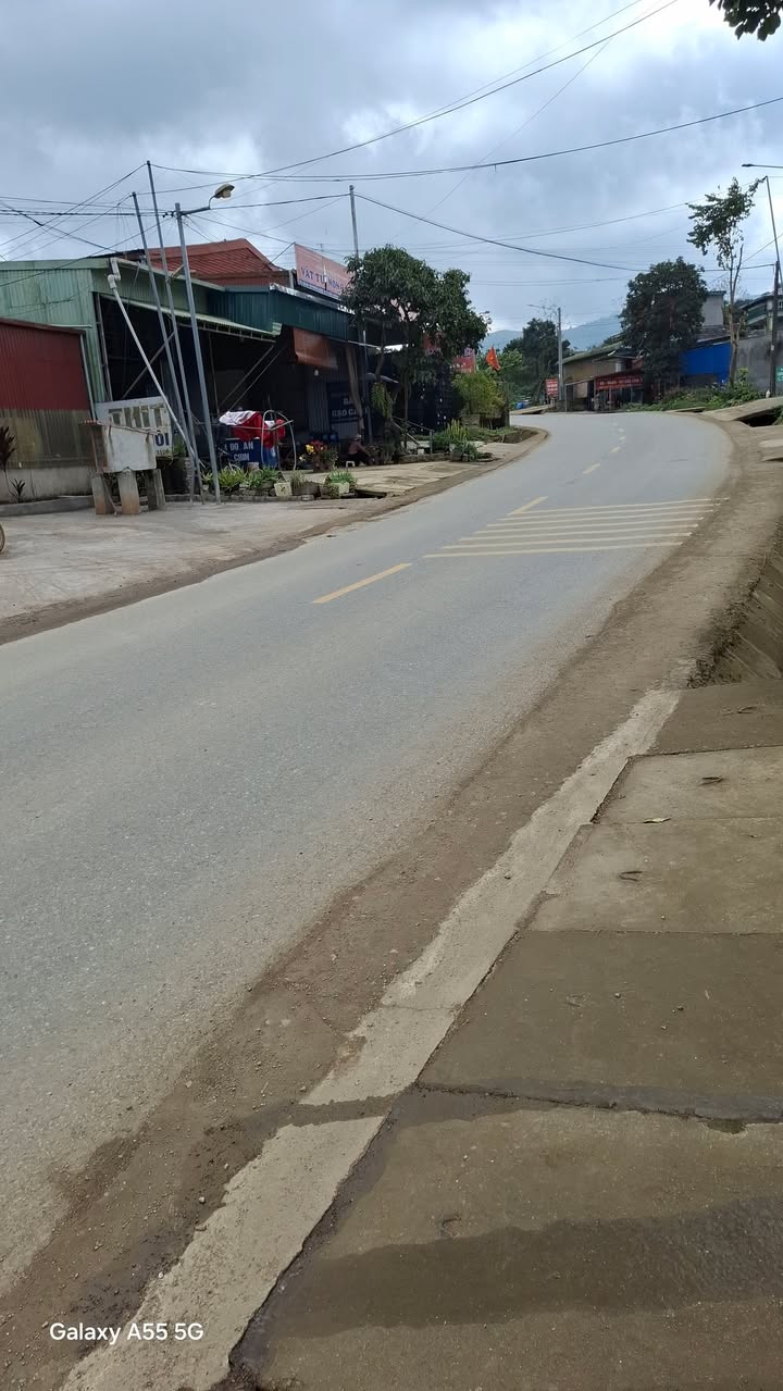 Đất thổ cư 70m² tại Mộc Châu, giá 3 tỷ - Tiềm năng phát triển lớn!