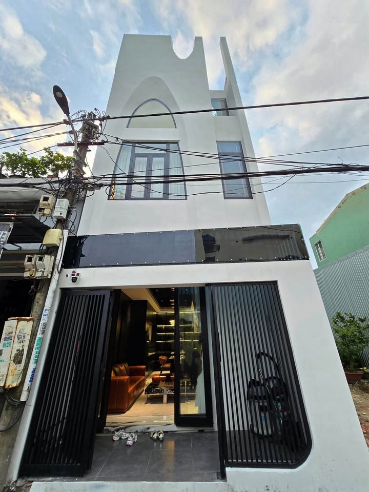 Nhà 3 tầng Trần Cao Vân 53m² giá 6.45 tỷ - Full nội thất Luxury, sẵn sàng ở ngay!