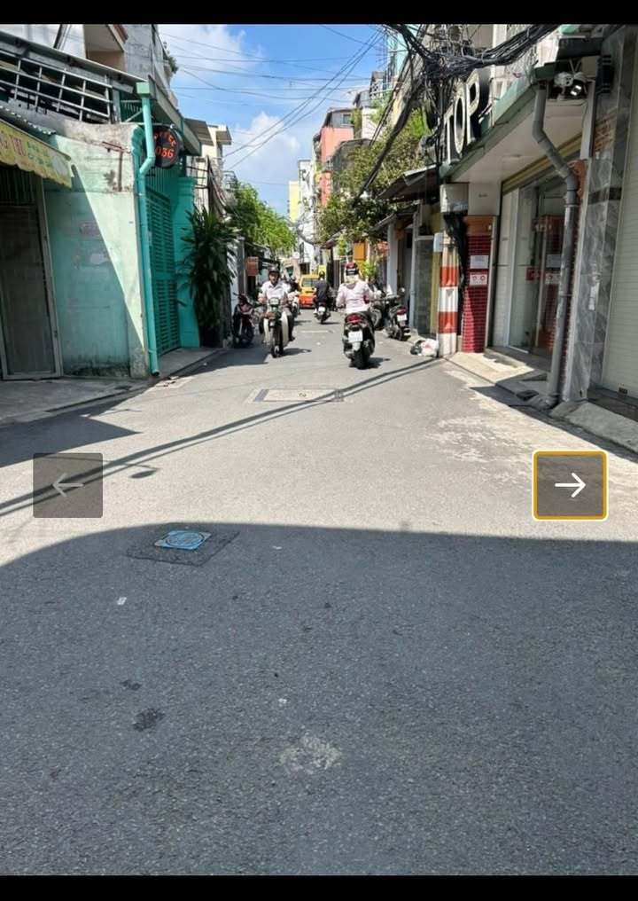 FrontHouse đường Cách Mạng Tháng 8, Tân Bình 60m² giá 10.5 tỷ - Hẻm thông thoáng kinh doanh