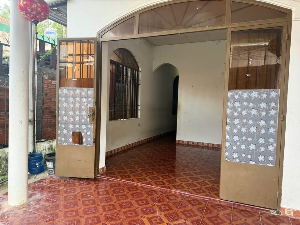 Nhà cấp 4 Đường Núi Sạn Nha Trang 83,9m² giá 2,4 tỷ - Gần biển, tiện ích đầy đủ!