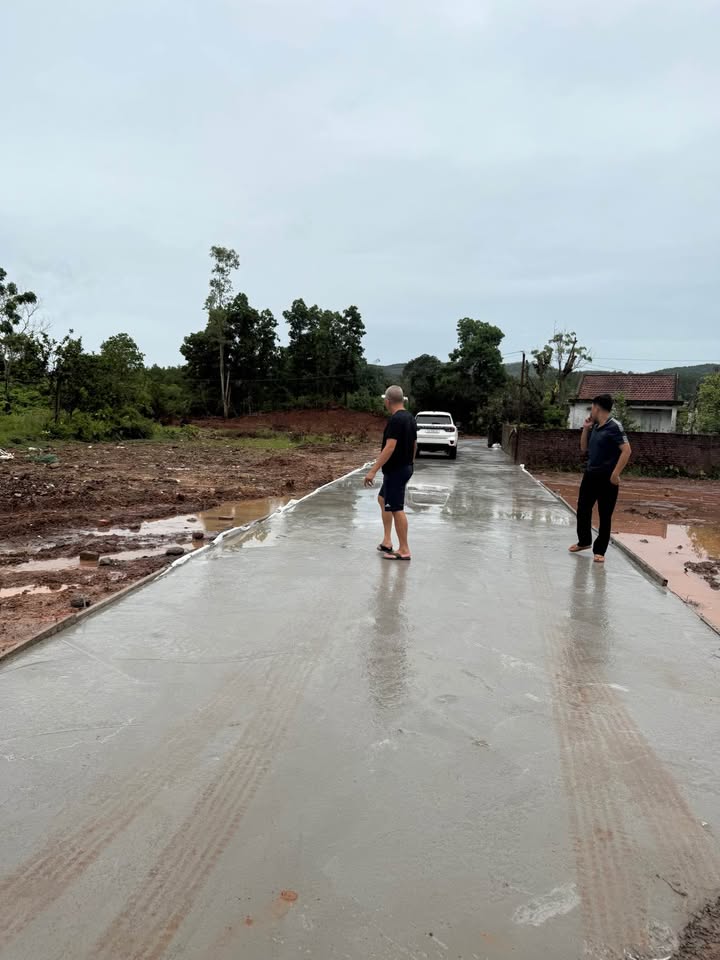 Đất nền Hải Yên Móng Cái 200m² giá chỉ 900 triệu - Cơ hội đầu tư hấp dẫn!