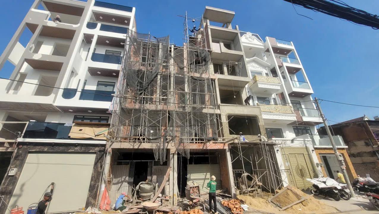 Nhà mặt tiền Ấp Chiến Lược, Bình Hưng Hòa, 64m² giá 10.8 tỷ - Đầu tư sinh lời cao!