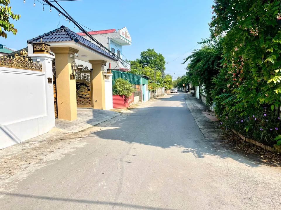 Đất nền Thịnh Lang Hòa Bình 180m² giá 3 tỷ - Đường rộng thông thoáng