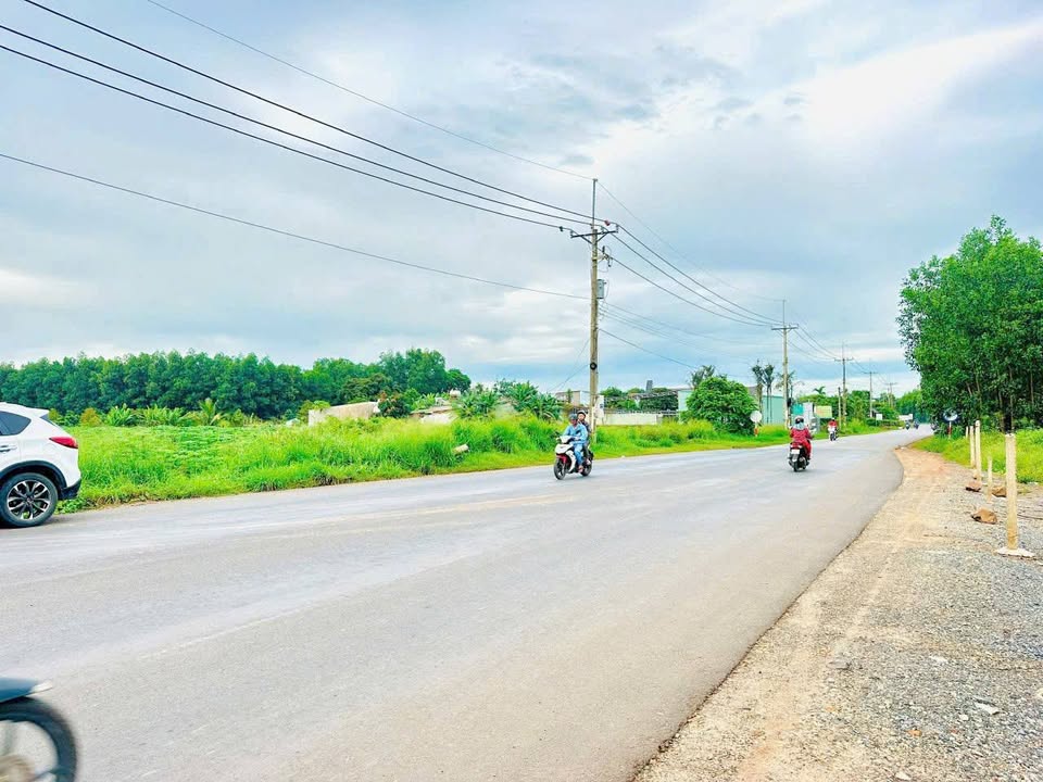 Đất nền 1.4 hecta Đường Vào KCN Long Đức, Long Thành giá 60 tỷ - Cơ hội đầu tư tuyệt vời!