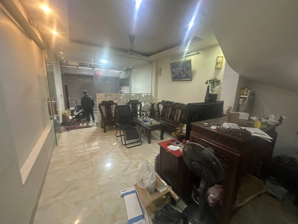 Nhà cho thuê KĐT Văn Phú 90m² giá 22 triệu - Phù hợp làm văn phòng và ở!