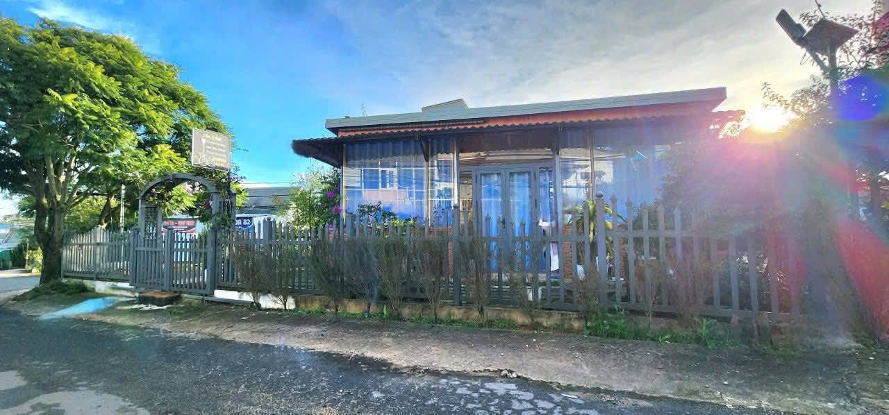 Nhà gỗ sân vườn đường Trịnh Hoài Đức Đà Lạt 40m² giá 8.5 triệu - Không gian ấm cúng lý tưởng!