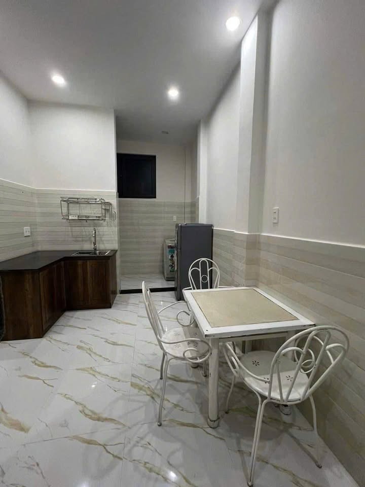 Căn hộ Lữ Gia Đà Lạt 2PN giá 5 triệu - Full nội thất, sẵn sàng vào ở!