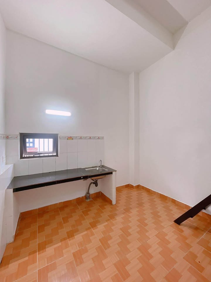 Phòng cho thuê tại Đà Lạt 135m² giá 2.5 triệu - Không gian thoải mái, tiện nghi!