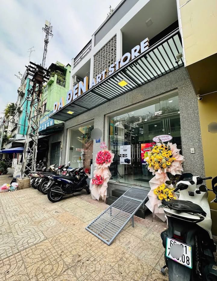 Cho thuê FrontHouse tại Nguyễn Thiện Thuật, Q.3 - Diện tích 75m², vị trí đắc địa gần khu ẩm thực!