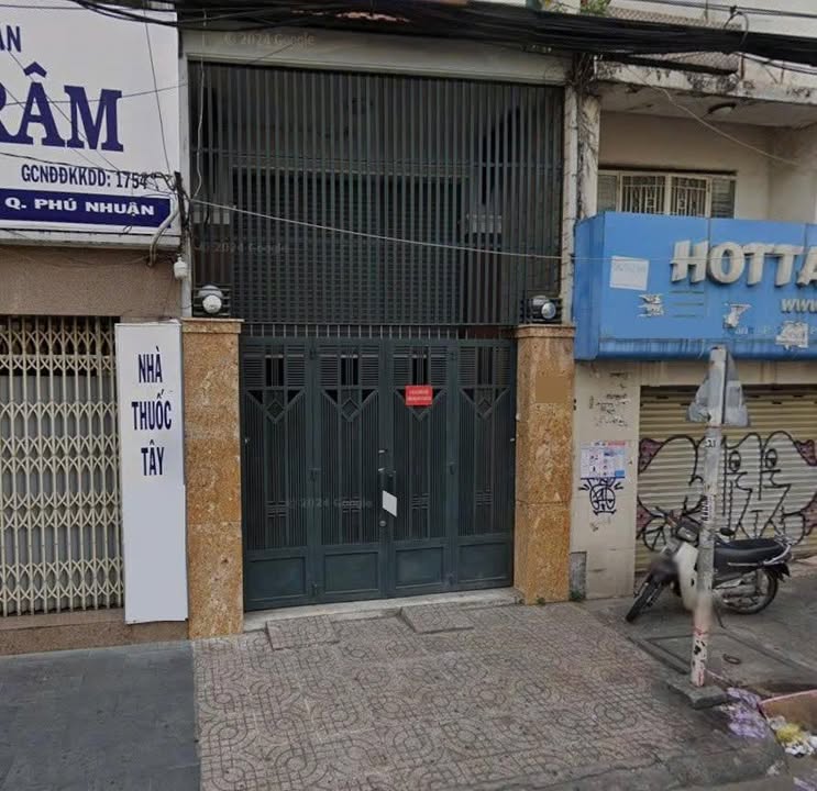 Mặt bằng tầng trệt Đường Huỳnh Văn Bánh, Phú Nhuận 30m² giá 12 triệu - Kinh doanh sầm uất!