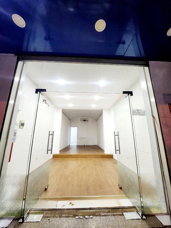 Cho thuê mặt bằng Trường Chinh 80m² giá 18 triệu - Không chung chủ, vị trí đắc địa!