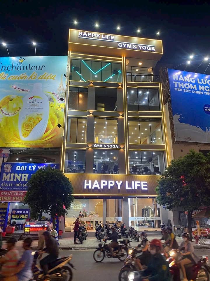 Cho thuê nhà 2 mặt tiền đường Âu Cơ, Quận Tân Bình, diện tích 135m² - Kinh doanh sôi động!