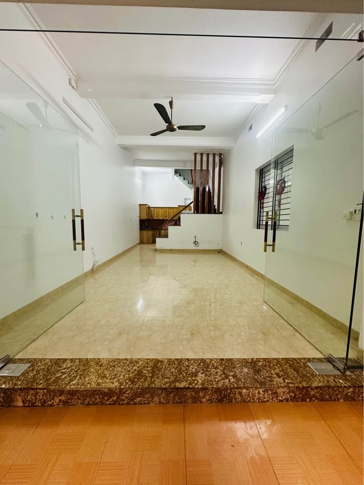 Nhà 2 tầng Tống Duy Tân 48m² giá 2 tỷ - Vị trí cực đẹp, hiếm có!