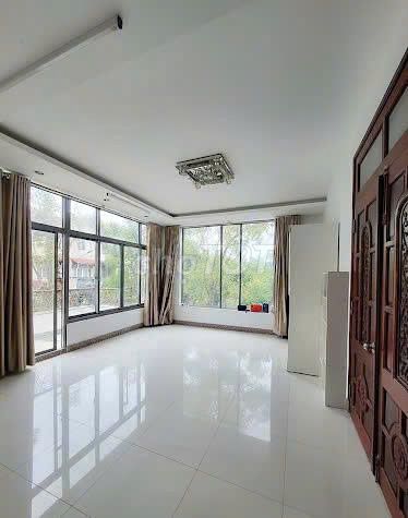 Phòng cho thuê KDC Conic Bình Chánh 28m² giá 4,9 triệu - Nội thất đầy đủ, miễn phí điện nước!