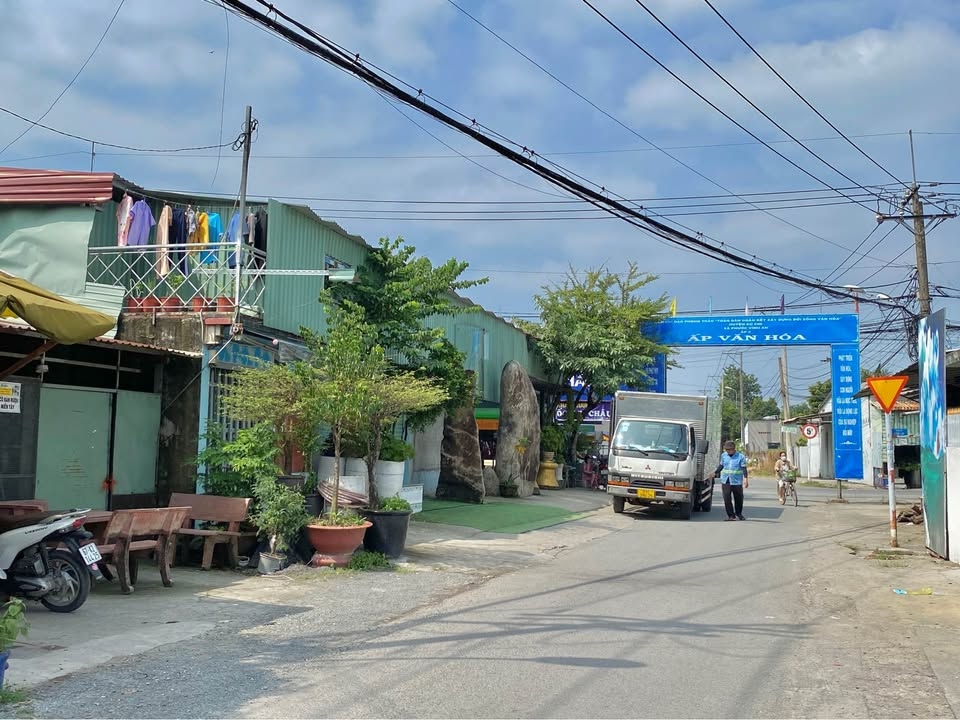 Đất đẹp Cây Trôm Mỹ Khánh 200m² giá 1.3 tỷ - Hoàn hảo cho đầu tư!