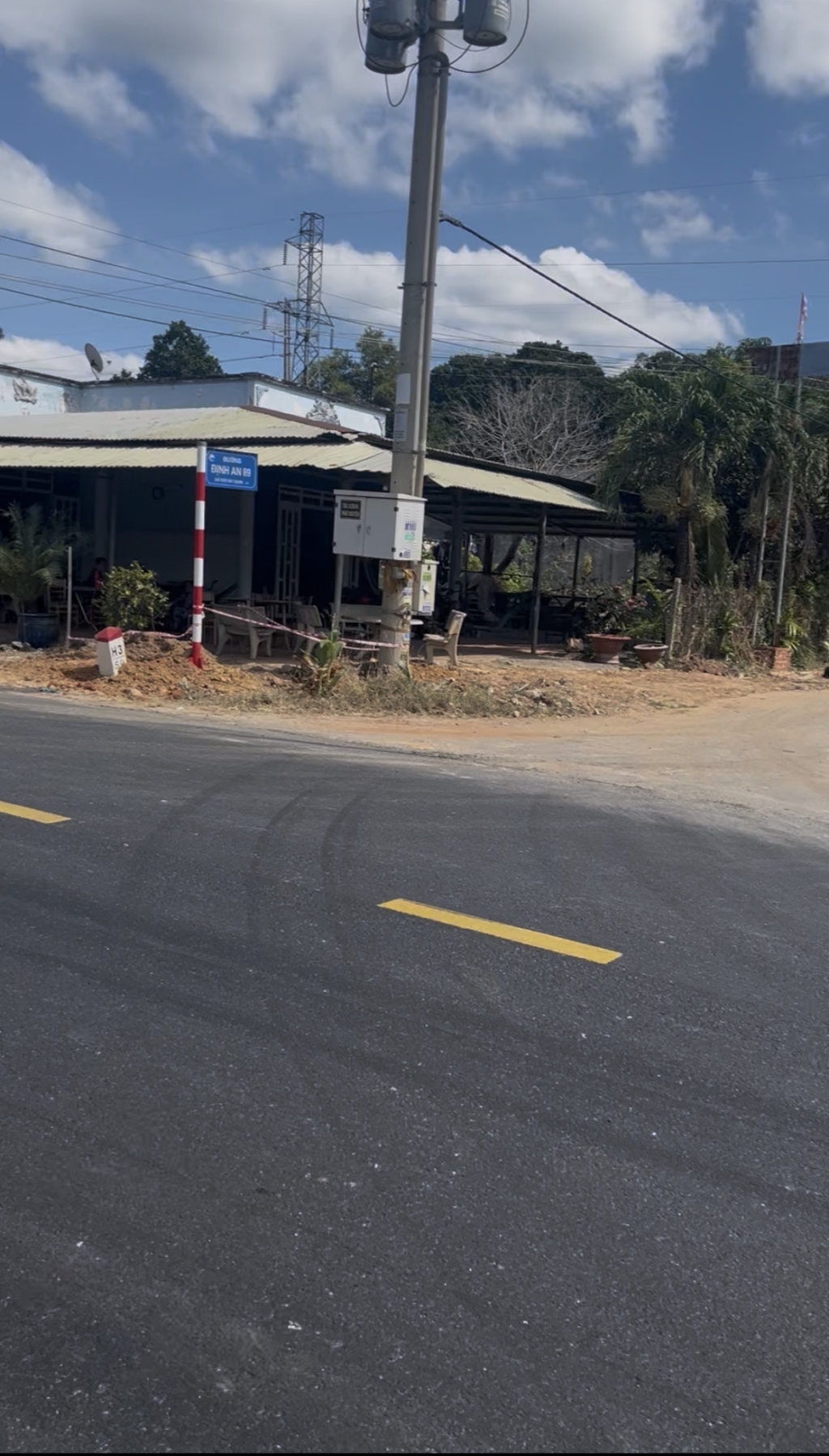 Đất mặt tiền đường Định An 89, Dầu Tiếng, Bình Dương 275m² giá chỉ 650 triệu - Sẵn sàng xây dựng ngay!