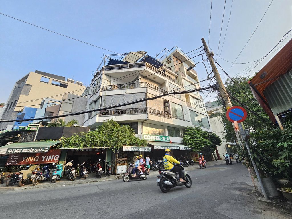 Nhà Mặt Tiền Đường Hoàng Dư Khương Quận 10, Diện Tích 400m² - Cho Thuê Siêu Rẻ!