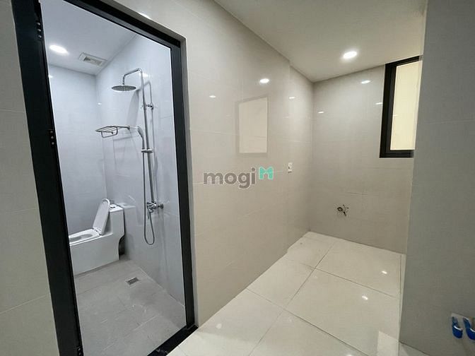 Cho thuê tòa nhà đường Nguyễn Văn Kỉnh, 1170m² giá 160 triệu - Vị trí đắc địa trung tâm Thủ Đức!