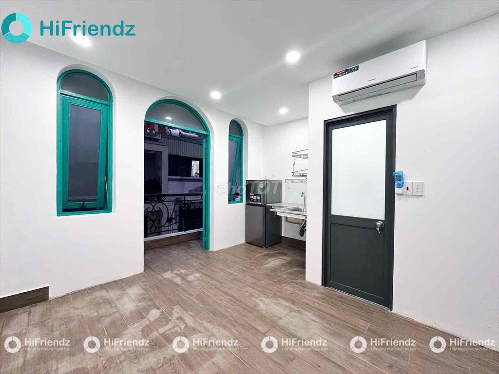 Căn hộ Studio ban công 30m² giá 4.3 triệu - Ngay cổng sau ĐH Văn Lang