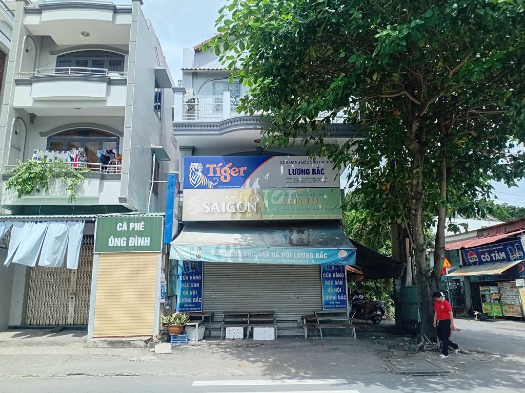 Nhà Siêu Đẹp Góc 2 Mặt Tiền Đường Quốc Hương, Thảo Điền, Quận 2 - Kinh doanh đa ngành, giá 100 triệu