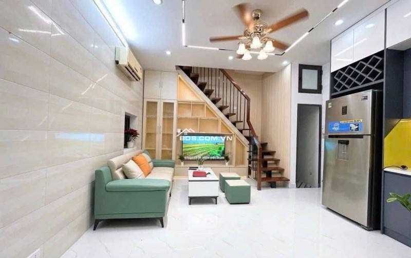 Nhà Hồng Mai, Hai Bà Trưng, 26/30m², 4 tầng - Đón Tết ngay!